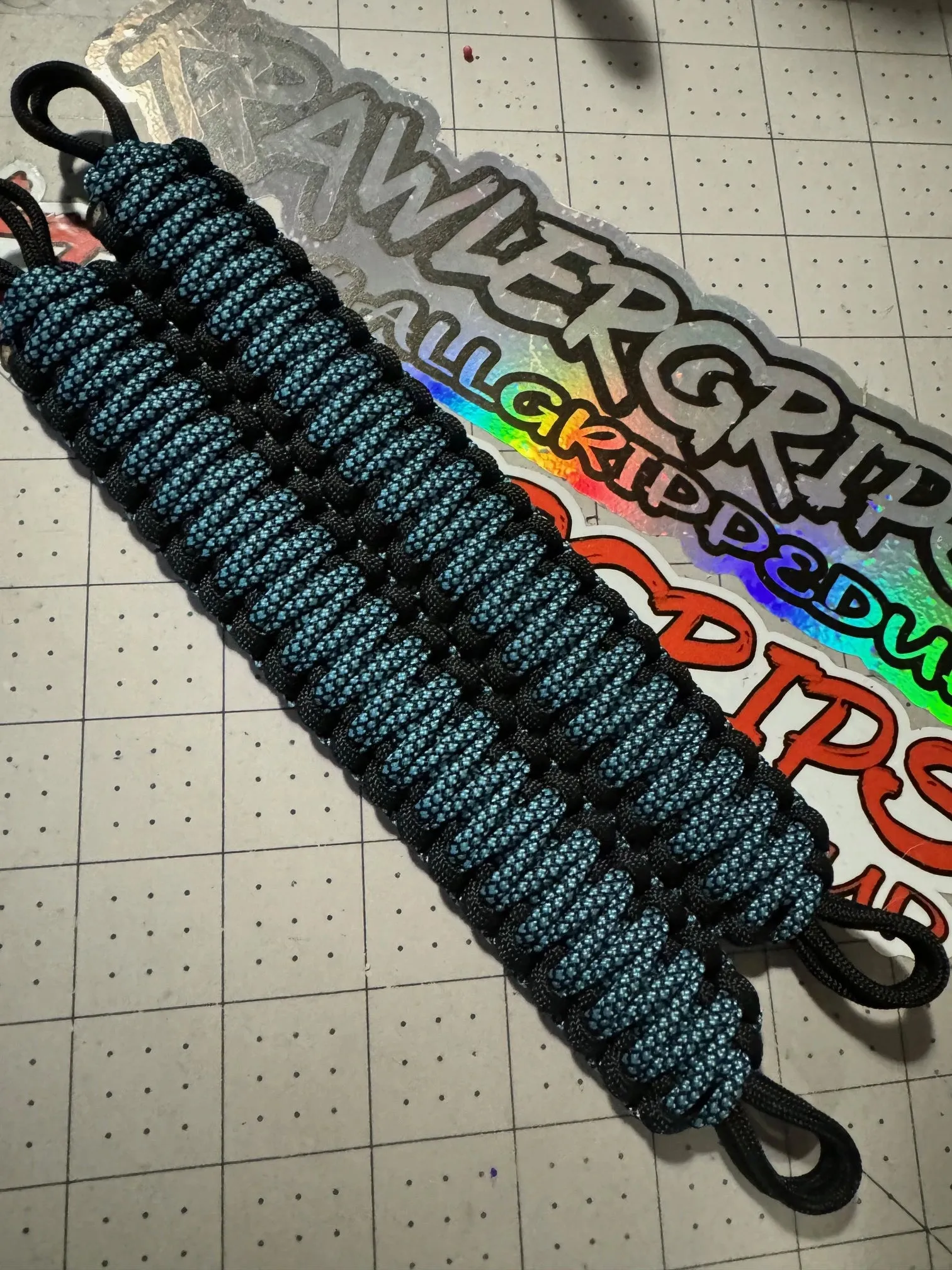 Krawlergrips Neon Turquoise Diamonds Grab Handles Paracord