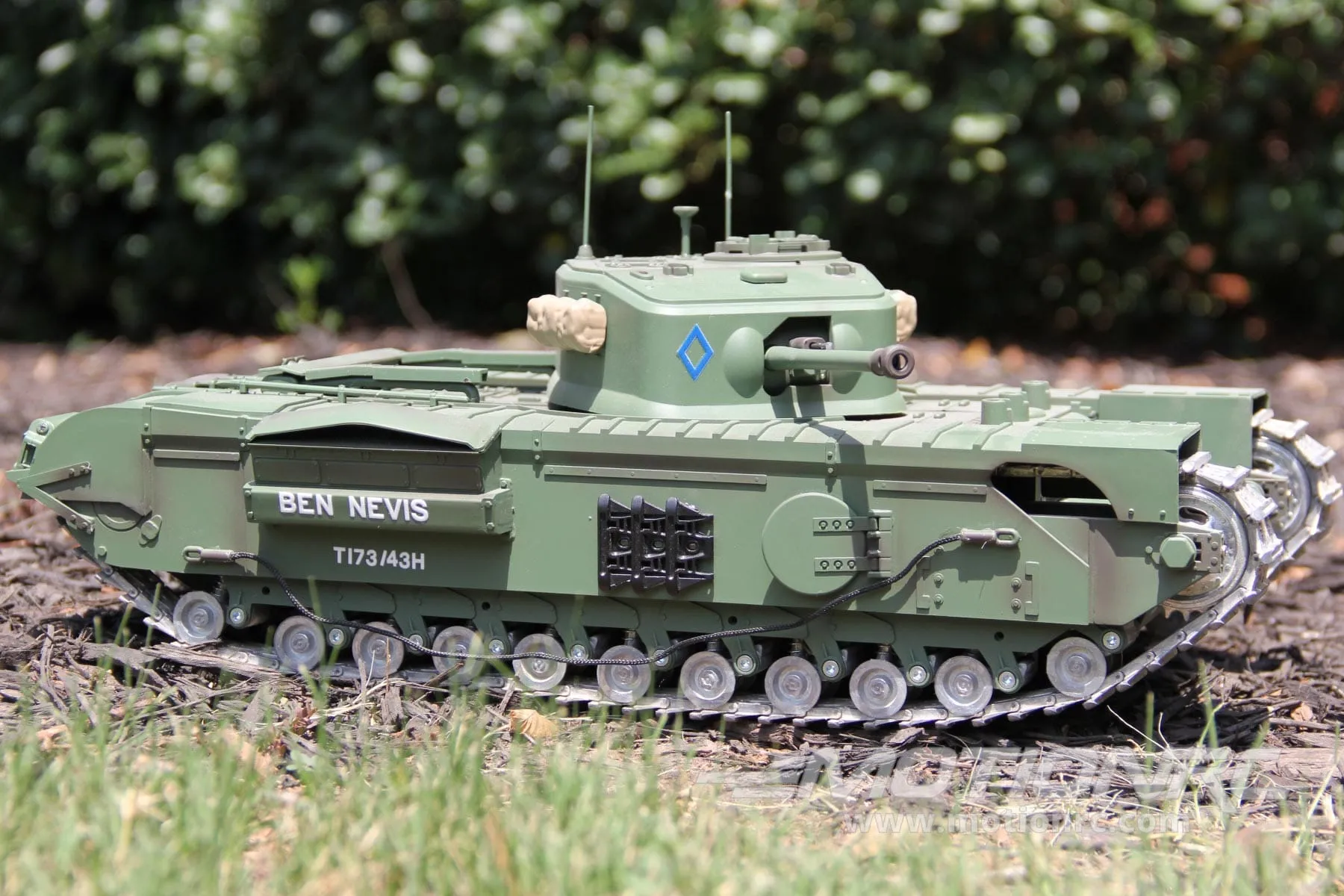 Tongde UK Churchill Mk. VII Professional Edition 1/16 Scale Battle Tank - RTR