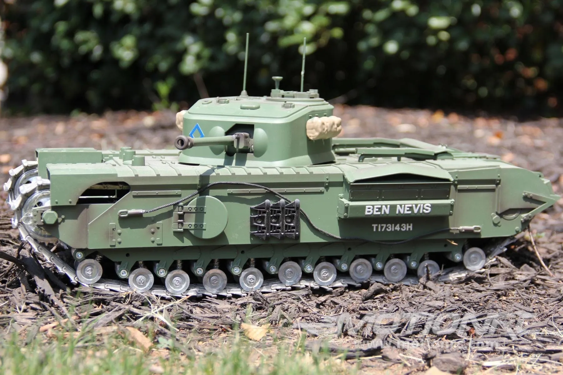 Tongde UK Churchill Mk. VII Professional Edition 1/16 Scale Battle Tank - RTR