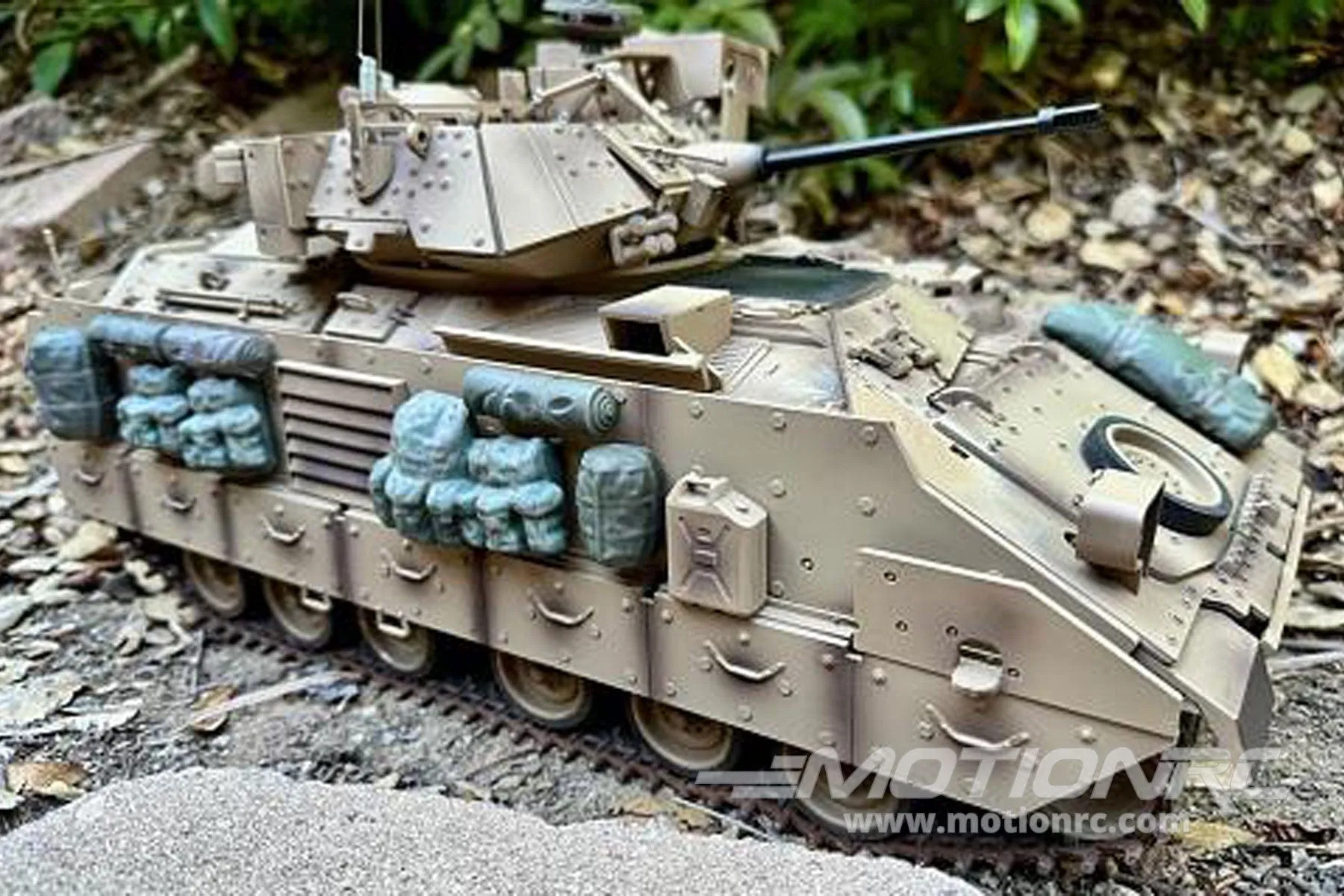 Tongde US M2A2 Bradley Professional Edition 1/16 Scale IFV - RTR